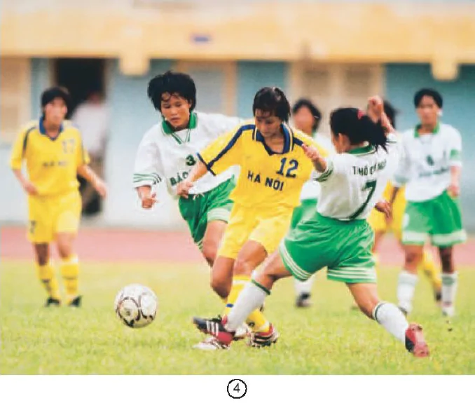 hinh-anh-bai-2-3-nam-hay-nu-1400-3