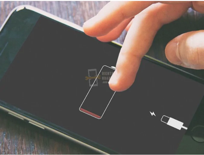 hinh-anh-gia-thay-pin-iphone-11-apple-dang-lam-ban-lo-lang-513-2