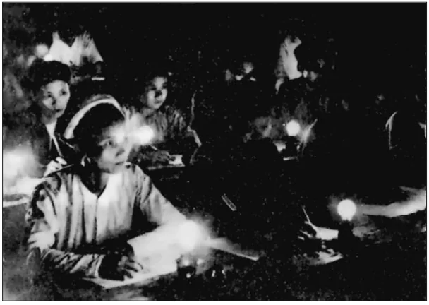 hinh-anh-bai-24-cuoc-dau-tranh-bao-ve-va-xay-dung-chinh-quyen-dan-chu-nhan-dan-1945-1946-2427-2 hinh-anh-bai-24-cuoc-dau-tranh-bao-ve-va-xay-dung-chinh-quyen-dan-chu-nhan-dan-1945-1946-2427-2