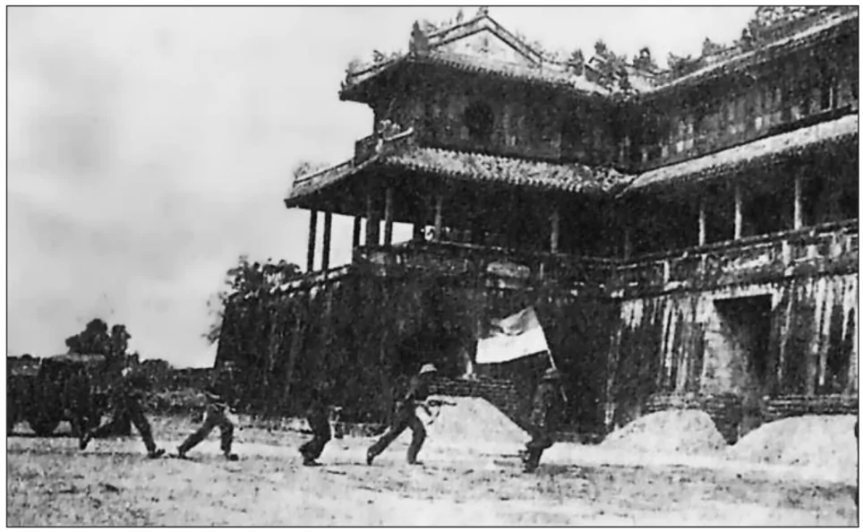 hinh-anh-bai-28-khoi-phuc-va-phat-trien-kinh-te-xa-hoi-o-mien-bac-giai-phong-hoan-toan-mien-nam-1973-1975-3080-3
