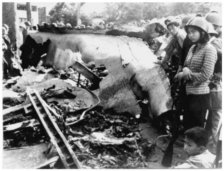 hinh-anh-bai-22-nhan-dan-hai-mien-truc-tiep-chien-dau-chong-de-quoc-mi-nhan-dan-mien-bac-vua-chien-dau-vua-san-xuat-1965-1973-3042-6
