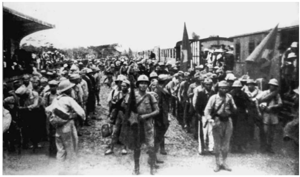 hinh-anh-bai-17-nuoc-viet-nam-dan-chu-cong-hoa-tu-sau-2-9-1945-den-truoc-19-12-1946-3036-2