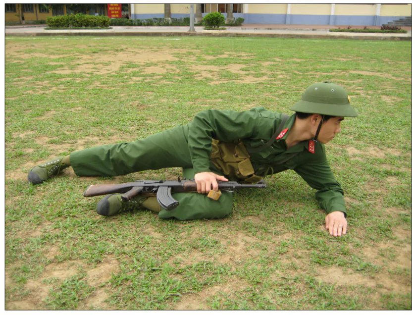hinh-anh-bai-6-cac-tu-the-dong-tac-co-ban-van-dong-tren-chien-truong-3016-6