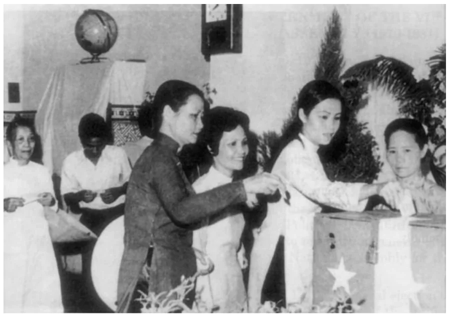 hinh-anh-bai-24-viet-nam-trong-nam-dau-sau-thang-loi-cua-cuoc-khang-chien-chong-mi-cuu-nuoc-nam-1975-3044-0