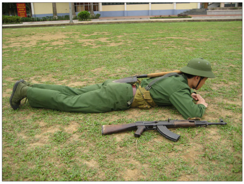 hinh-anh-bai-6-cac-tu-the-dong-tac-co-ban-van-dong-tren-chien-truong-3016-7