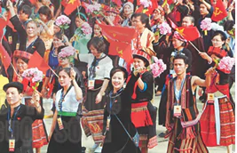 hinh-anh-bai-13-doi-song-vat-chat-va-tinh-than-cua-cong-dong-cac-dan-toc-viet-nam-12162-0