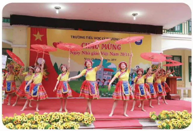 hinh-anh-chu-de-4-nhung-hoat-dong-yeu-thich-o-truong-em-6259-3