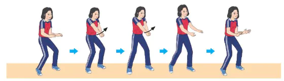 hinh-anh-bai-3-ki-thuat-chuyen-bong-thap-tay-bang-hai-tay-truoc-mat-12730-5