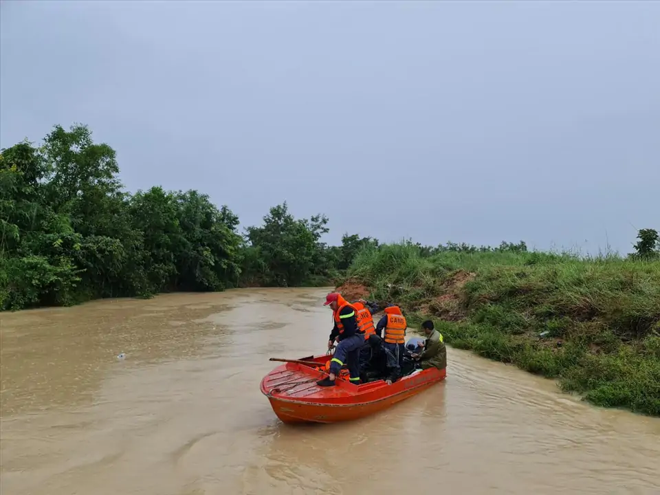 hinh-anh-mo-thay-bao-lon-thoi-bay-mai-nha-diem-bao-gi-danh-con-gi-341-2